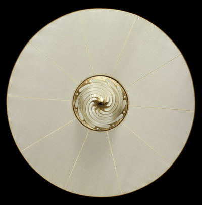 Fortuny Samarkanda plain silk lamp with disc bottom view