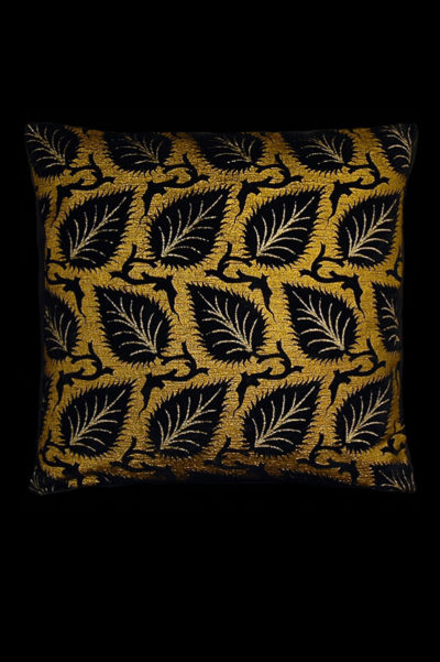 Venetia Studium Heliantus square black printed velvet cushion front