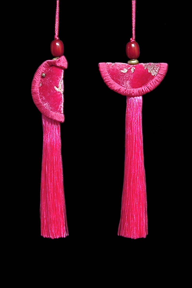 Venetia Studium couple of cherry pink Geisha & Samurai key tassels
