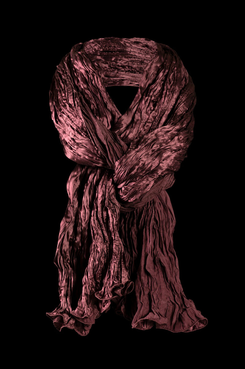 This scarf uses Fortuny’s own techniques, which we spent years discovering and mastering.